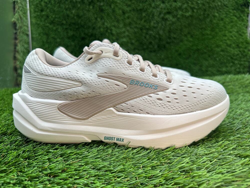 Brooks Ghost Max 3 1204571B181 Athletic Sneaker Women's 7.5B Beige Mesh Running
